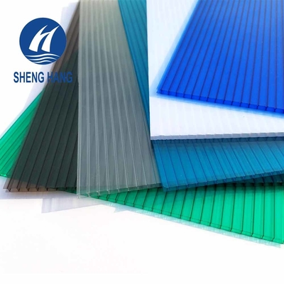 2100*5800mm Berijpte Polycarbonaat de Bladen ontruimen Met dubbele muren 4mm Vlambewijs